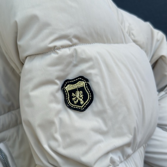 NEW GUESS Women’s Puffer Jacket SZ S - Picture 6 of 11